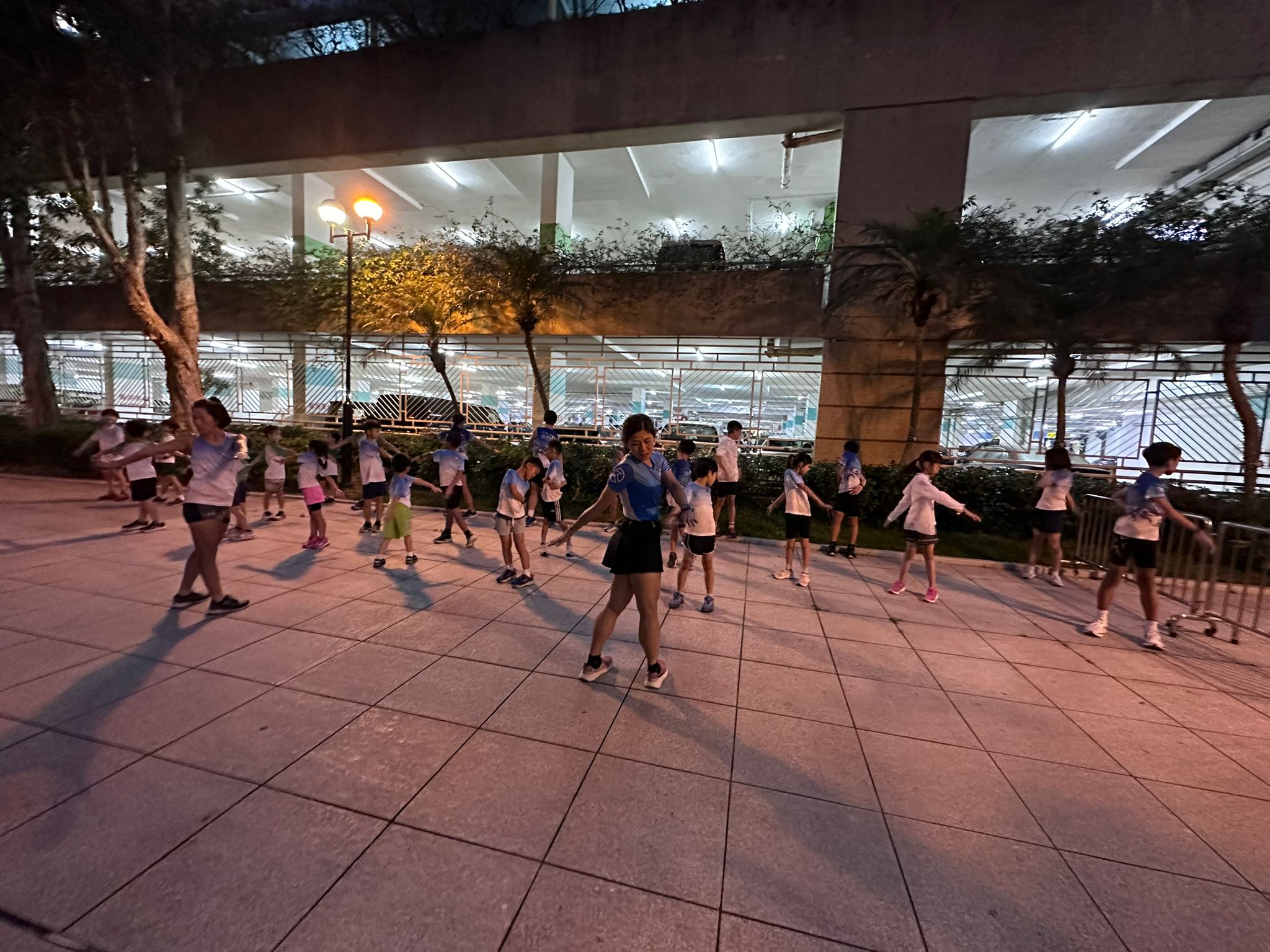 毅行教室青少年越野訓練班 晚間跑步練習