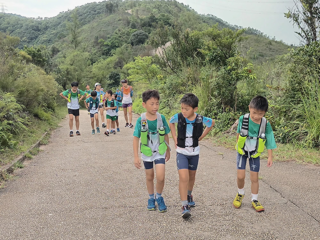 20230826 毅行教室少年越野跑登草山、針山