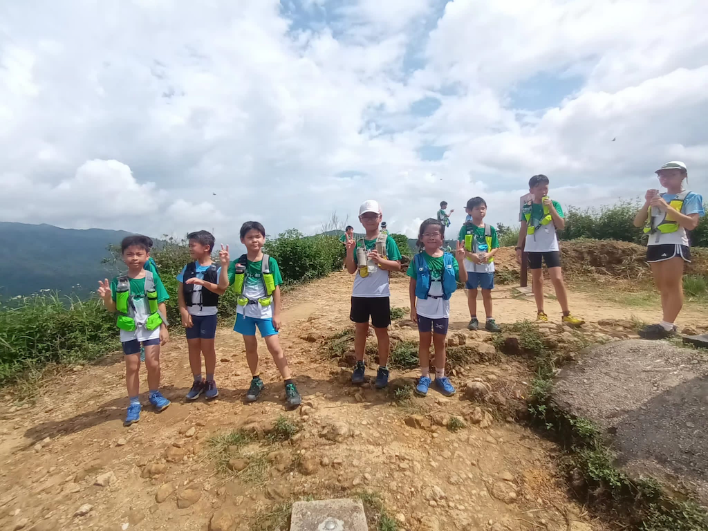 20230826 毅行教室少年越野跑登草山、針山