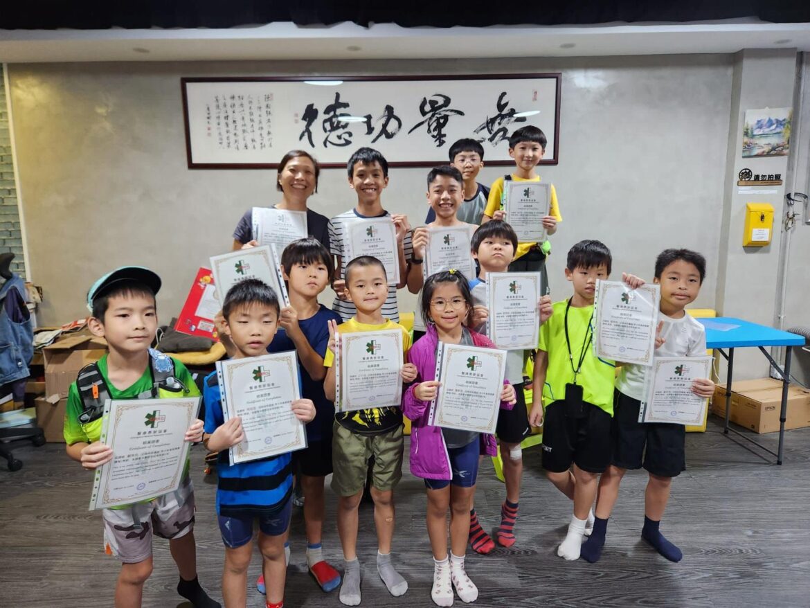 毅行教室開設急救課程，給教練和學員增進應急知識。